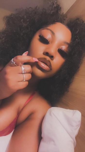 Kream, 22  female escort, Monroe