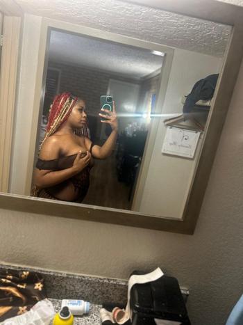 Strawberry, 20  female escort, Monroe