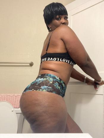 BlkCoffee , 45  female escort, Monroe